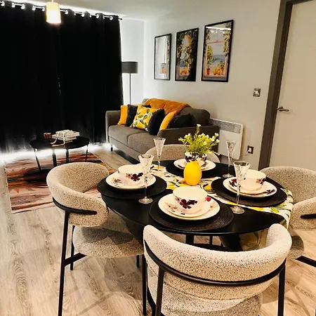 Brand New Stylish 2br 2bath *
